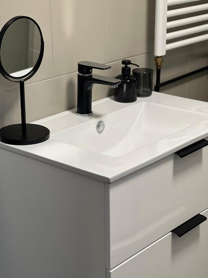 Apartman Opava S Parkovanim 외부 사진